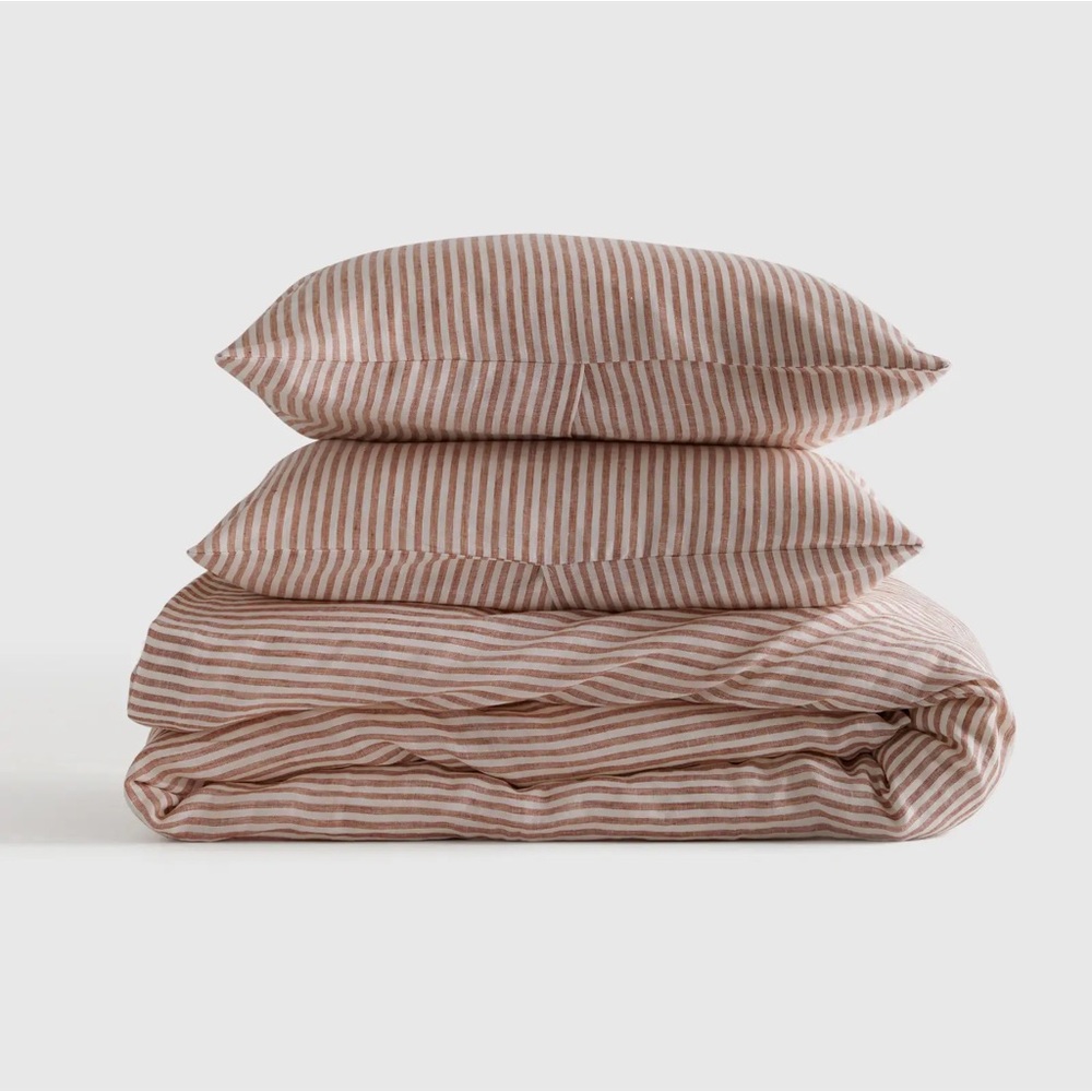 Quince King linen duvet in Terracotta stripe with King shams